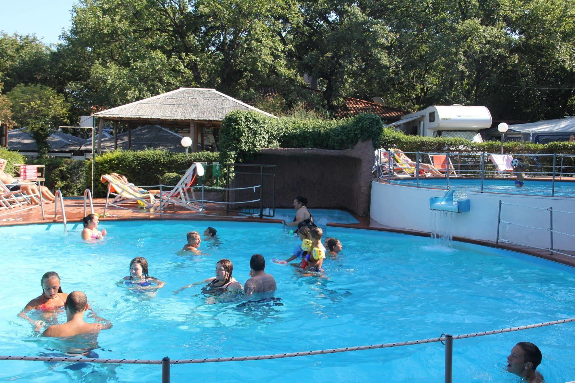 Caravelle Camping Village Ceriale Exterior photo